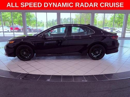 Midnight Black Metallic 2022 Toyota Camry XSE