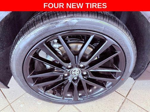 Midnight Black Metallic 2022 Toyota Camry XSE