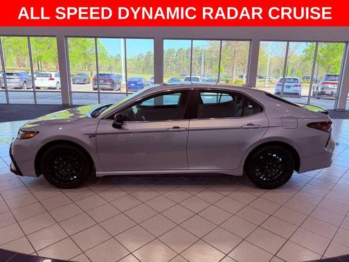 Celestial Silver Metallic 2024 Toyota Camry SE