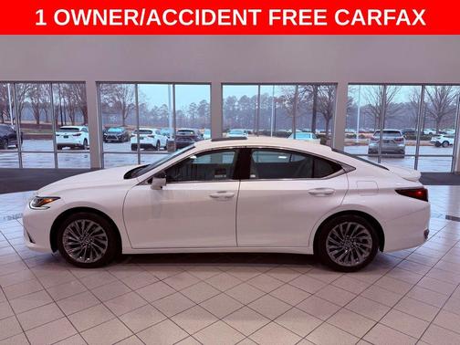 2025 Lexus ES 300h Luxury