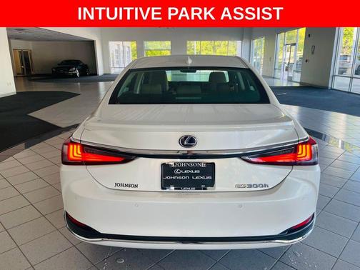 2019 Lexus ES 300h Ultra Luxury
