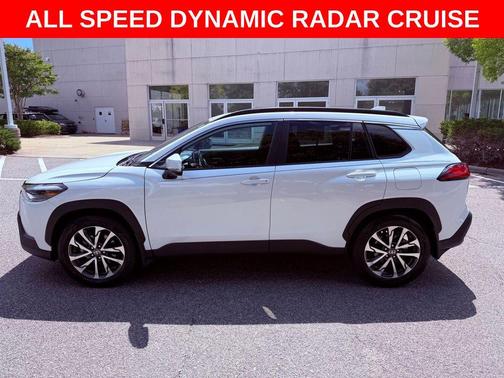 Wind Chill Pearl 2023 Toyota Corolla Cross XLE