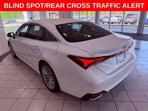 Wind Chill Pearl 2019 Toyota Avalon Limited