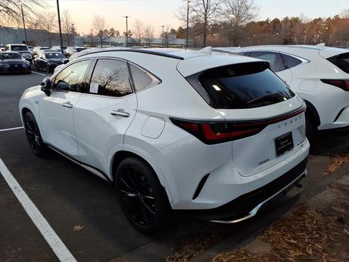 2026 Lexus NX 450h+ F SPORT Handling