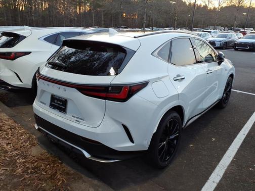 2026 Lexus NX 450h+ F SPORT Handling