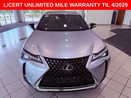 Iridium 2023 Lexus UX 250h Base