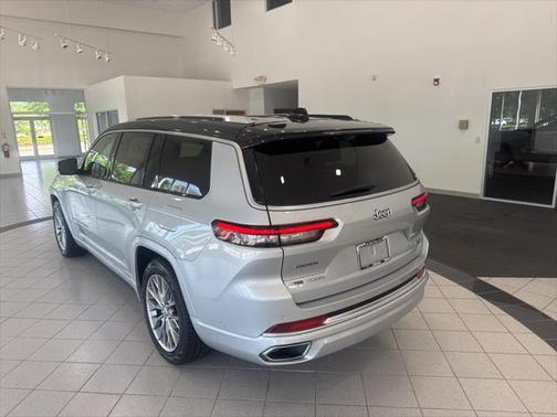 2023 Jeep Grand Cherokee L Summit
