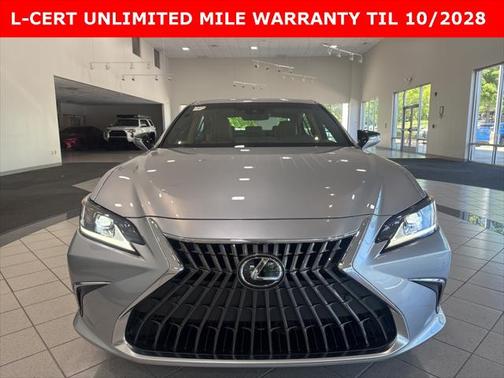 2023 Lexus ES 300h Base