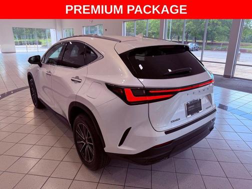 Eminent White Pearl 2024 Lexus NX 250 Premium