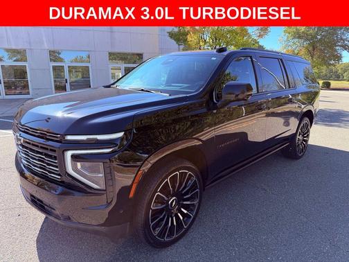 2025 Chevrolet Suburban 4WD High Country