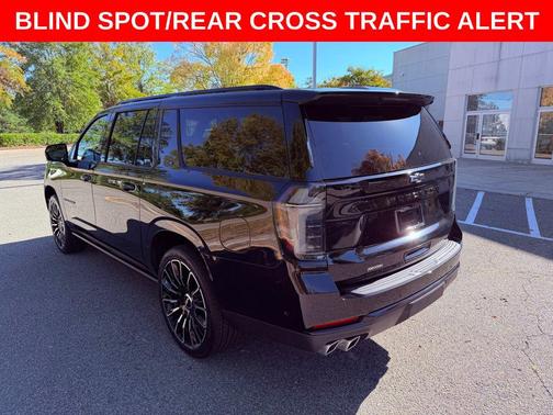 2025 Chevrolet Suburban 4WD High Country