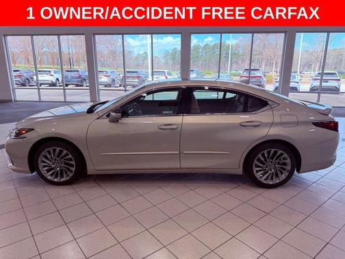 2025 Lexus ES 300h Ultra Luxury