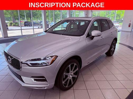 Bright Silver Metallic 2021 Volvo XC60 T5 Inscription