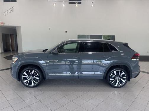 2024 Volkswagen Atlas Cross Sport 2.0T SEL Premium