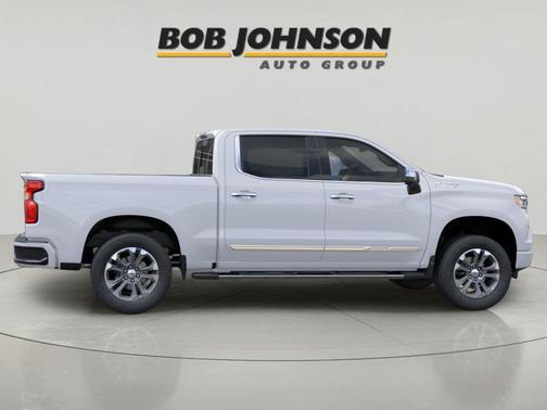 Polar White Tricoat 2026 Chevrolet Silverado 1500 High Country
