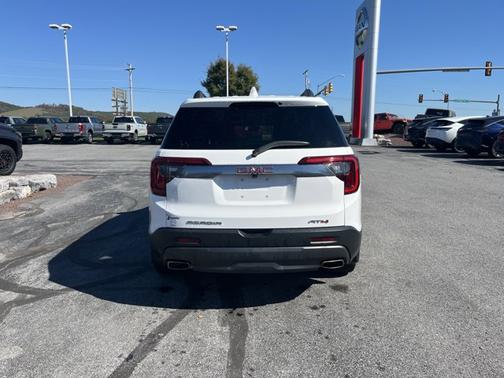 2021 GMC Acadia AT4