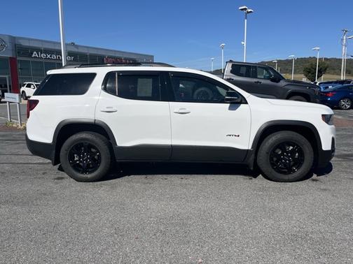 2021 GMC Acadia AT4