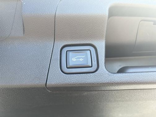 2021 GMC Acadia AT4