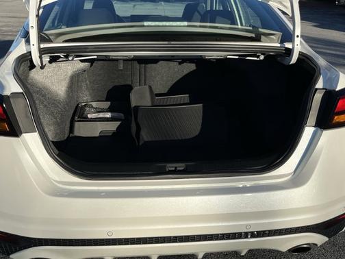 2024 Nissan Altima 2.5 SL