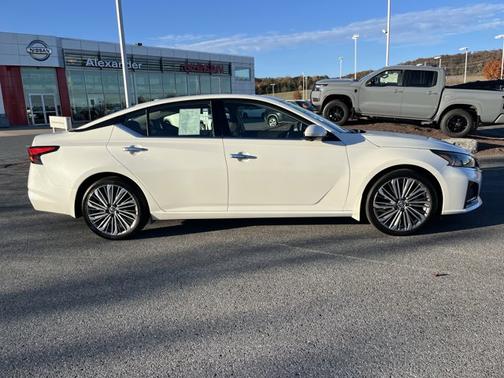 2024 Nissan Altima 2.5 SL