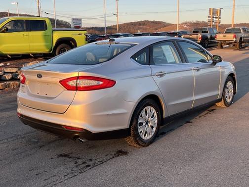 2014 Ford Fusion S