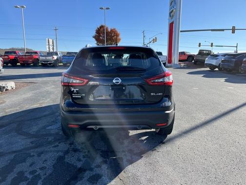 2021 Nissan Rogue Sport SL