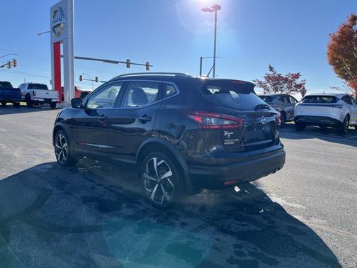 2021 Nissan Rogue Sport SL