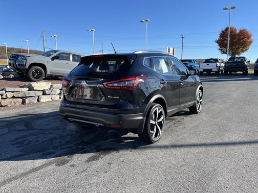 2021 Nissan Rogue Sport SL