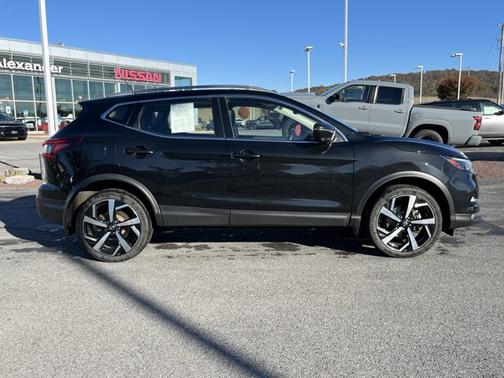 2021 Nissan Rogue Sport SL