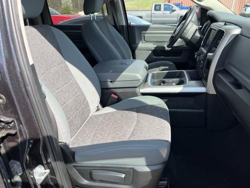 Maximum Steel Metallic Clearcoat 2018 RAM 1500 Big Horn