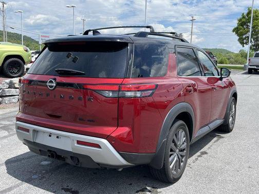 Super Black 2023 Nissan Pathfinder SL