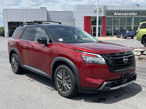 Super Black 2023 Nissan Pathfinder SL