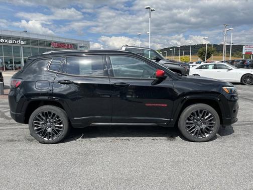 2023 Jeep Compass (RED) Edition