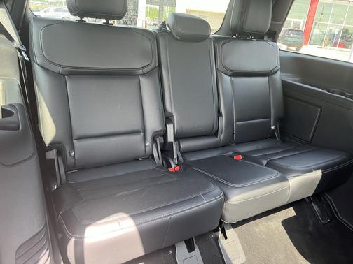 Gray Metallic 2025 Ford Expedition Platinum
