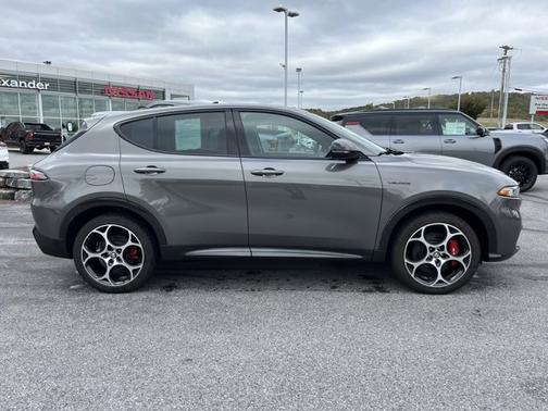 2024 Alfa Romeo Tonale Veloce