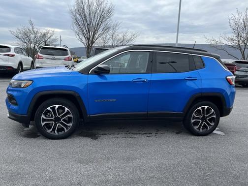 Laser Blue Pearlcoat 2023 Jeep Compass Limited
