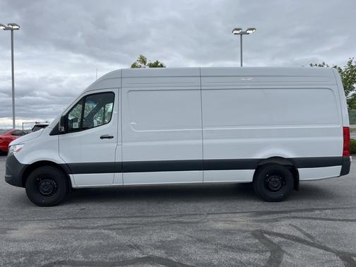 2025 Mercedes-Benz Sprinter 2500 High Roof