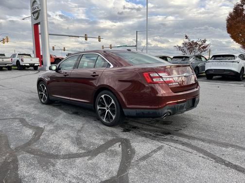 2015 Ford Taurus SEL