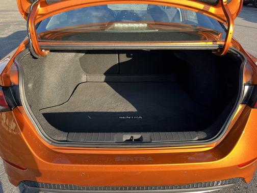 2022 Nissan Sentra SR