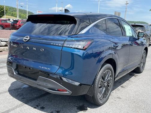 Aurora Blue Pearl Metallic/Super Black 2026 Nissan Murano Platinum