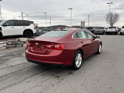 2017 Chevrolet Malibu 1LT