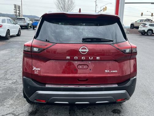 Scarlet 2023 Nissan Rogue SL