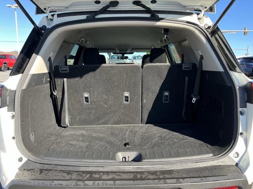 2024 Nissan Pathfinder S