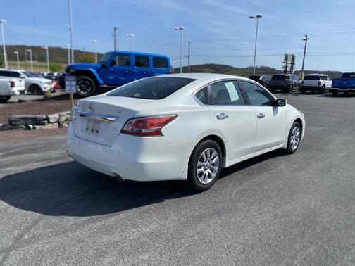 2015 Nissan Altima 2.5 SV