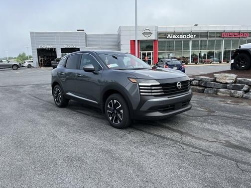 2025 Nissan Kicks SV