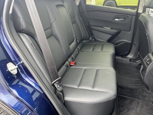 Deep Ocean Blue 2025 Nissan Rogue SL