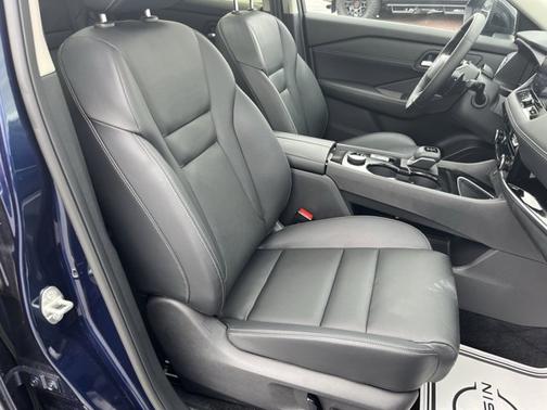 Deep Ocean Blue 2025 Nissan Rogue SL