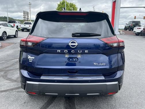Deep Ocean Blue 2025 Nissan Rogue SL