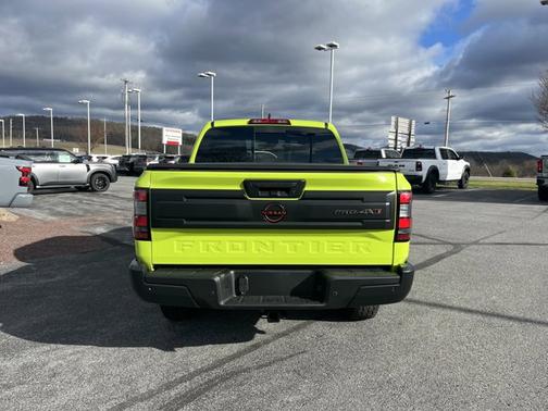 2026 Nissan Frontier PRO-4X w/R Package