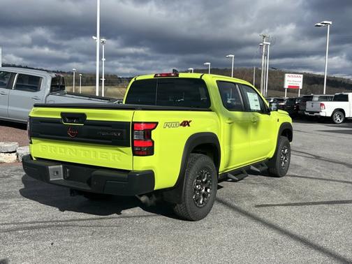2026 Nissan Frontier PRO-4X w/R Package